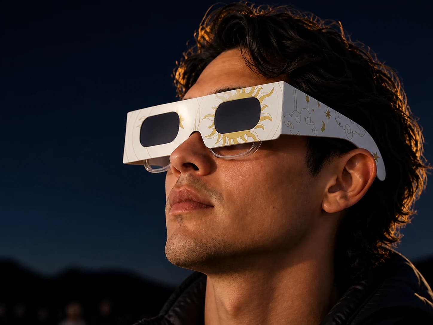 Lunettes d’éclipse motif Aube